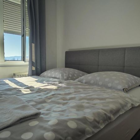 Apartman Srna Trebin Dış mekan fotoğraf