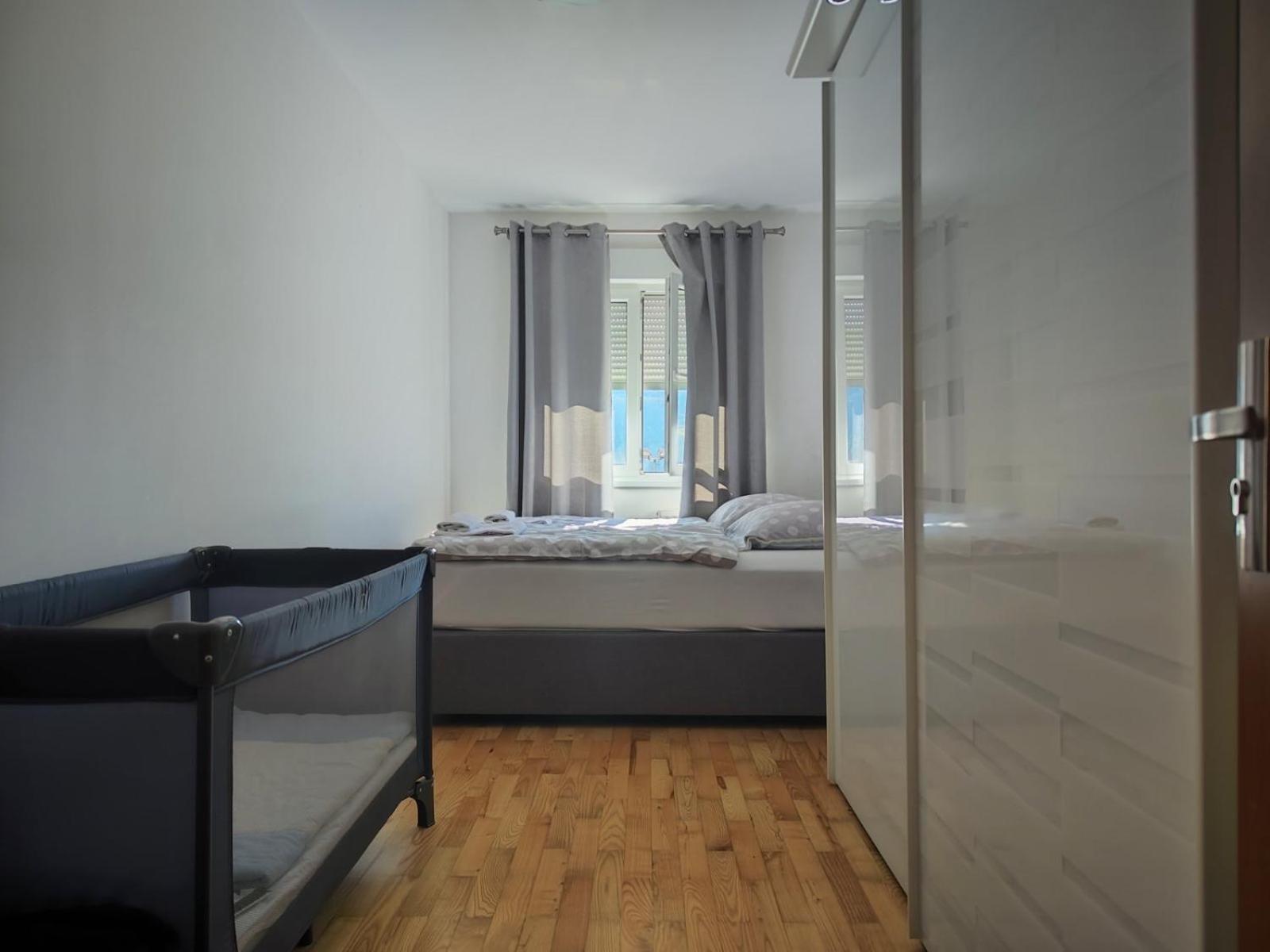 Apartman Srna Trebin Dış mekan fotoğraf