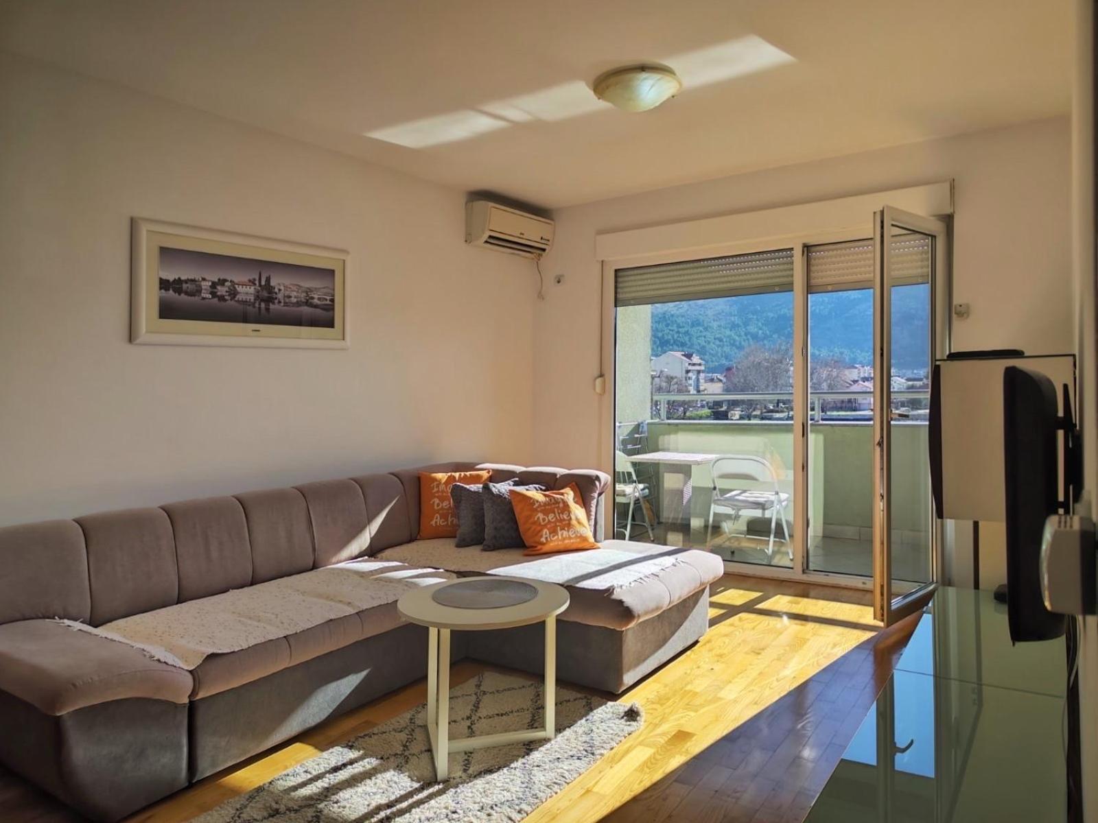 Apartman Srna Trebin Dış mekan fotoğraf