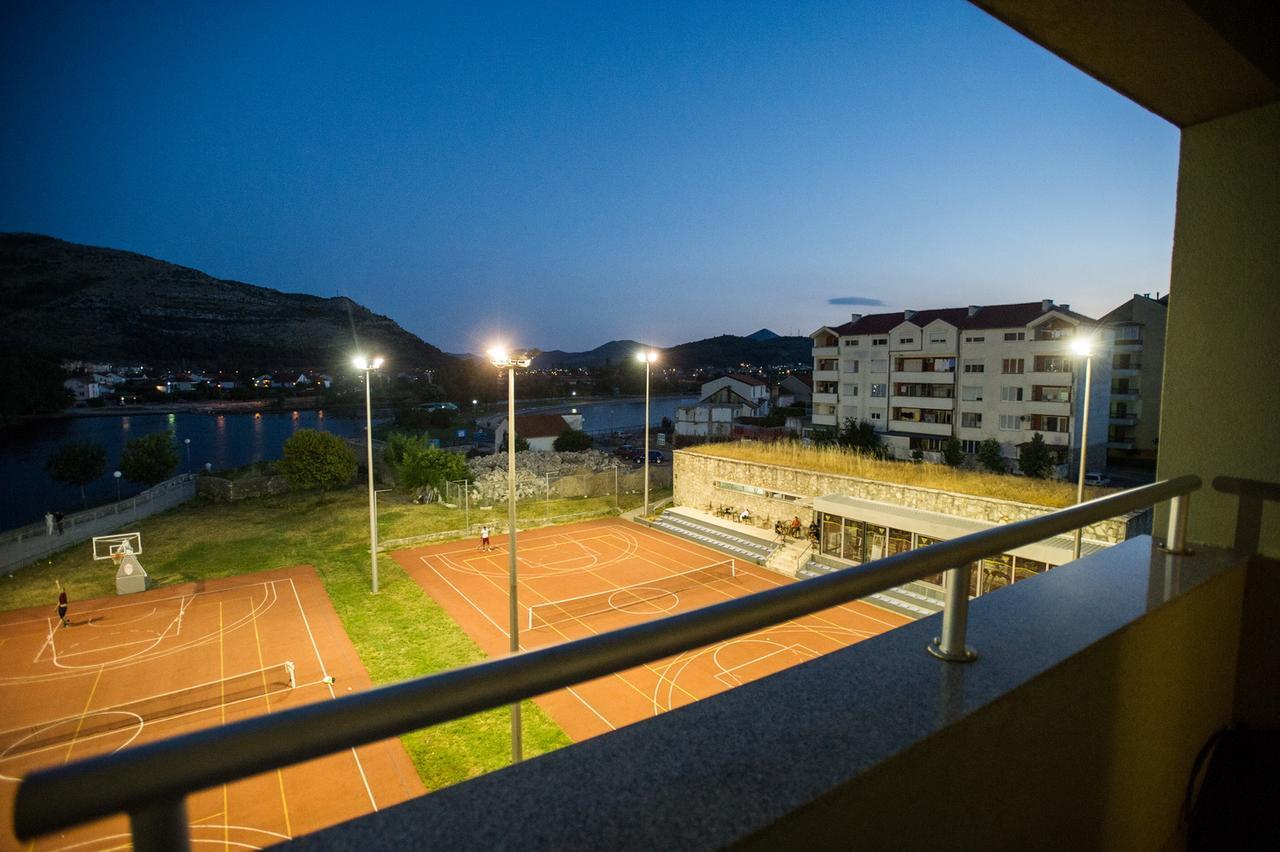 Apartman Srna Trebin Dış mekan fotoğraf